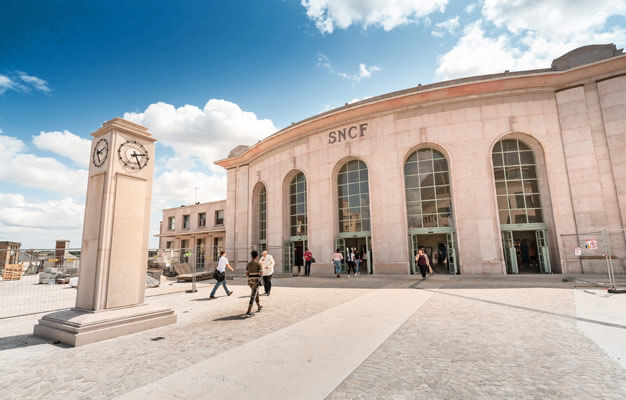 Gare de Versailles-Chantiers
