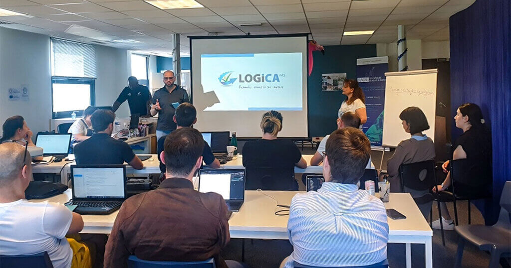 LOGICA MS, entreprise spécialisée automatisme et informatique décisionnelle, présente à l'école La Manu