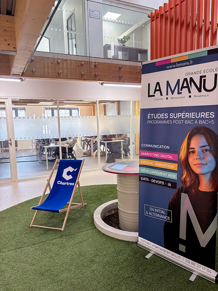 Photo intérieure de l'école La Manu à Chartres